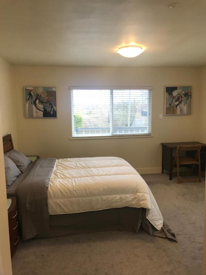 Spacious And Bright Large Suite With Separate Bathroom Ρίτσμοντ Εξωτερικό φωτογραφία